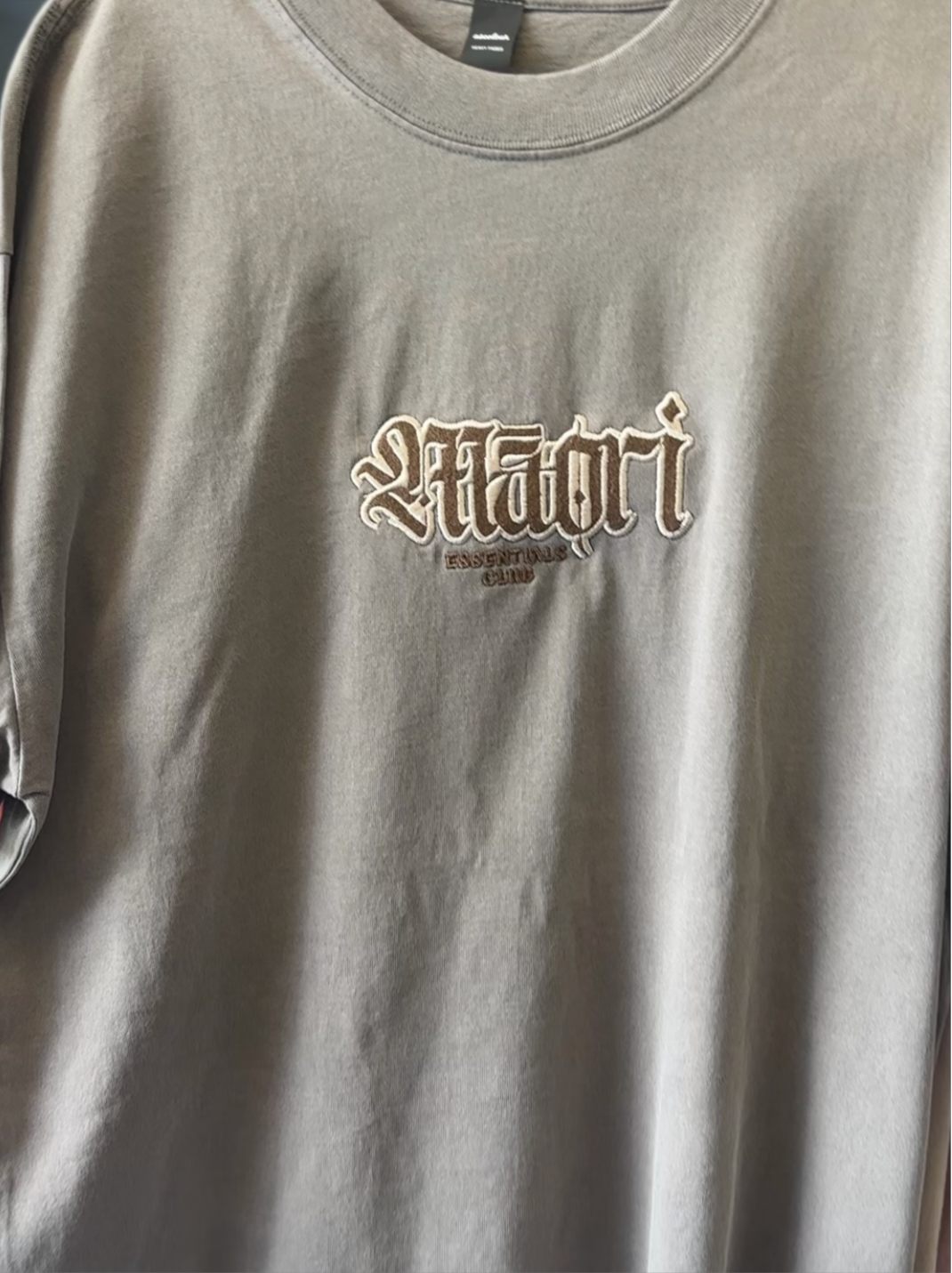 PRE-ORDER MĀORI ESSENTIALS CLUB - HEAVY EMBROIDERED TEE